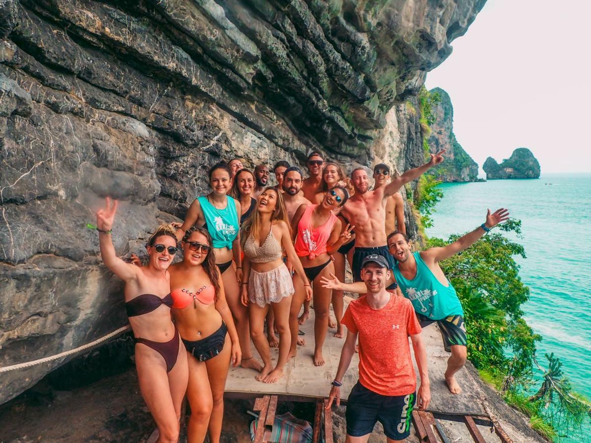 Slumber Party Hostel Krabi Beach Ao Nang Ngoại thất bức ảnh